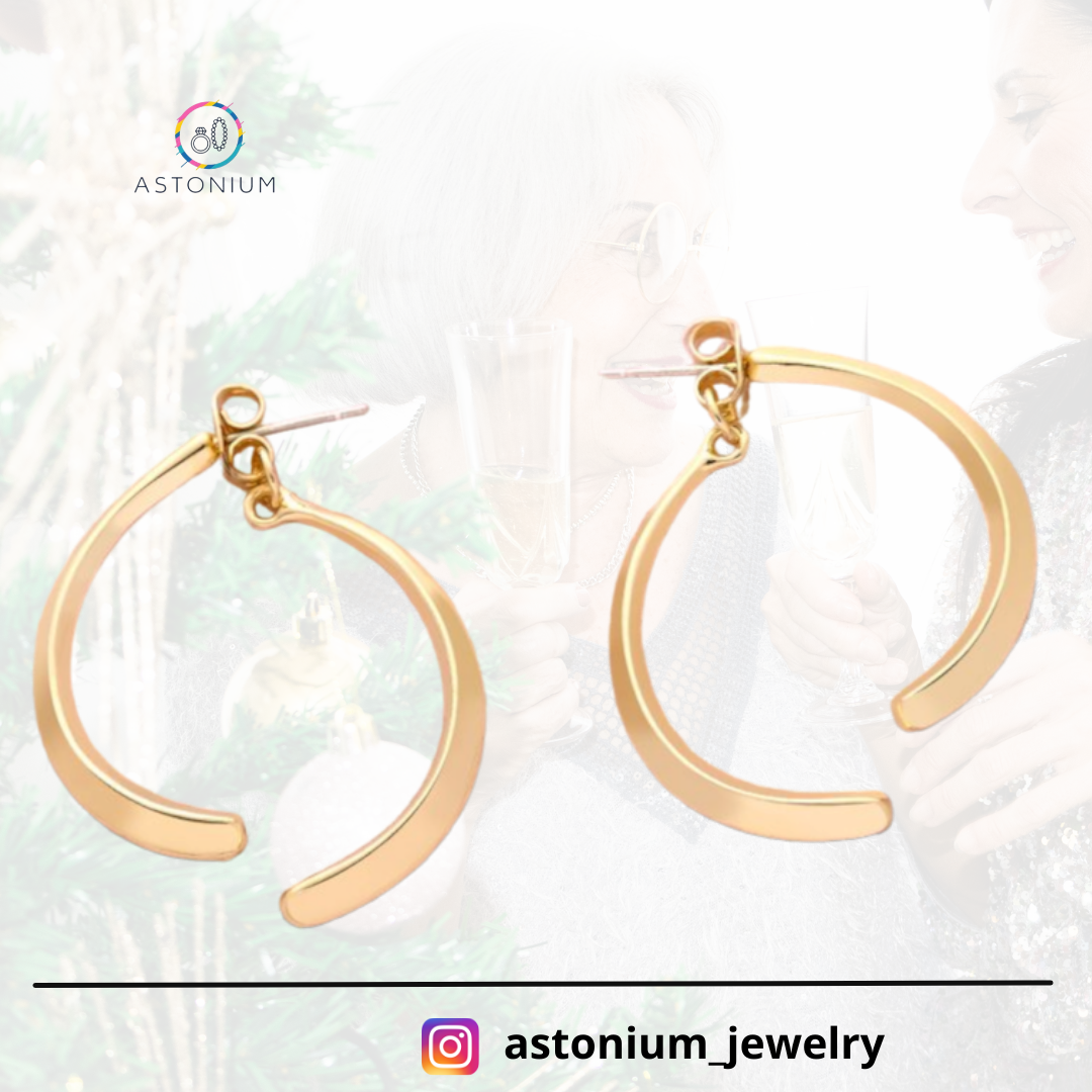 Broken Bow - Elegant Golden color Earrings