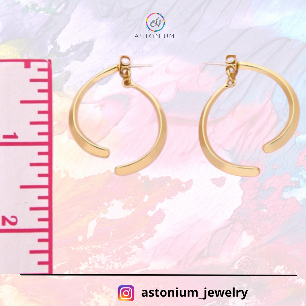 Broken Bow - Elegant Golden color Earrings